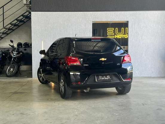 CHEVROLET-ONIX-2017