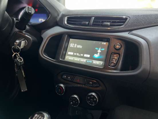 CHEVROLET-ONIX-2018