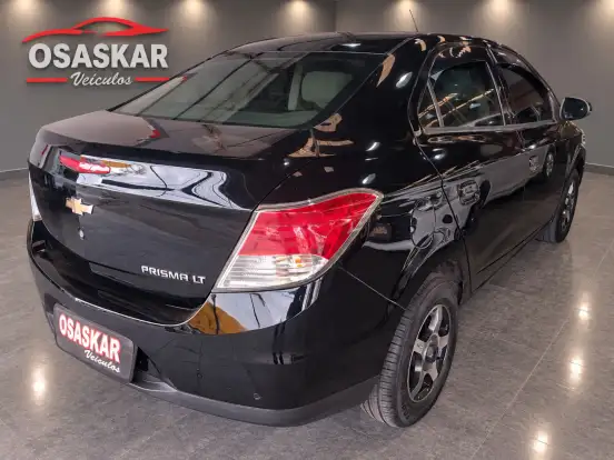 CHEVROLET-PRISMA-2015