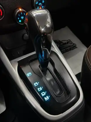 CHEVROLET-PRISMA-2018