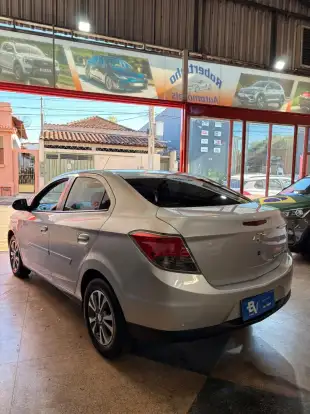 CHEVROLET-PRISMA-2014