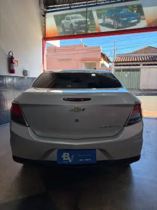 CHEVROLET-PRISMA-2014