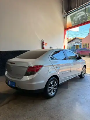 CHEVROLET-PRISMA-2014