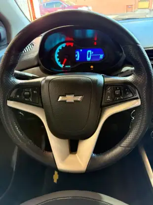 CHEVROLET-PRISMA-2014