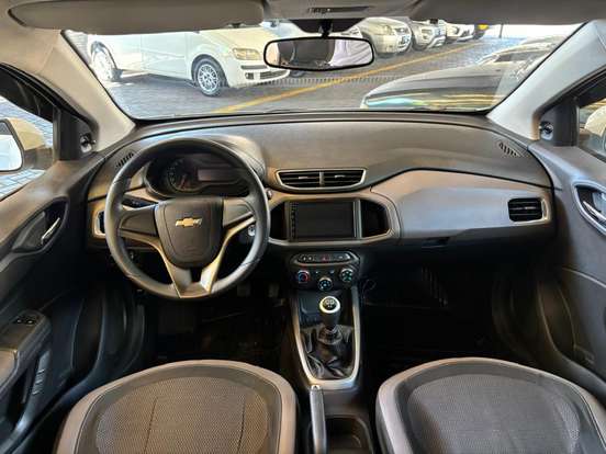 CHEVROLET-PRISMA-2015