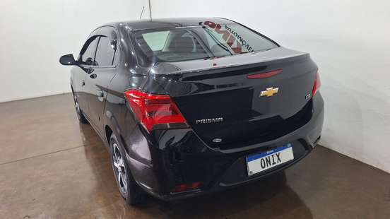 CHEVROLET-PRISMA-2018