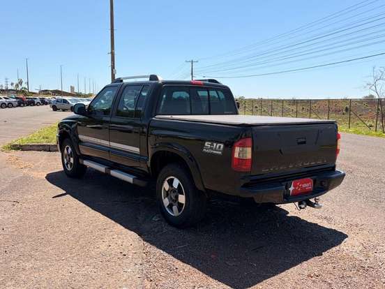 CHEVROLET-S10-2.4 ADVANTAGE 4X2 CD 8V FLEX 4P MANUAL CHEVROLET-S10-2010