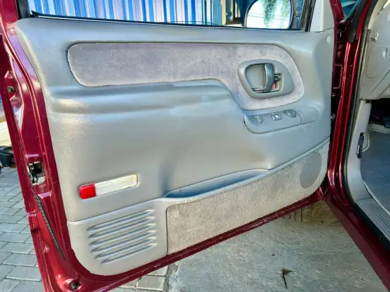 CHEVROLET-SILVERADO-2001