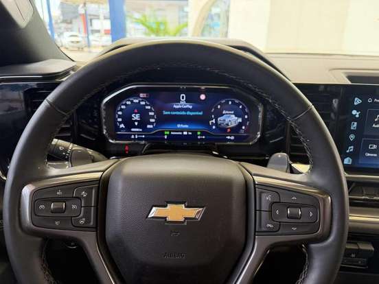 CHEVROLET-SILVERADO-5.3 V8 GASOLINA 1500 HIGH COUNTRY 4X4 AUTOMÁTICO CHEVROLET-SILVERADO-2024