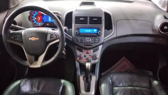 CHEVROLET-SONIC-2012