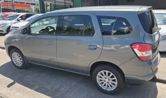 CHEVROLET-SPIN-2013