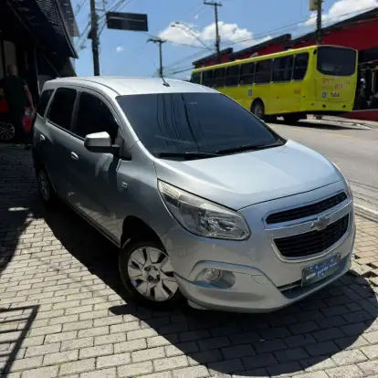 CHEVROLET-SPIN-2012