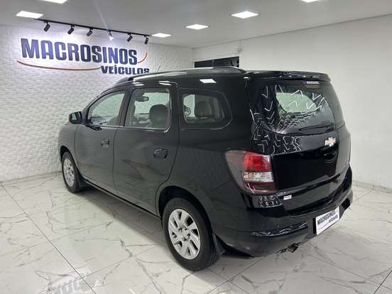CHEVROLET-SPIN-2016