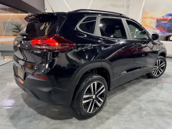 CHEVROLET-TRACKER-2024