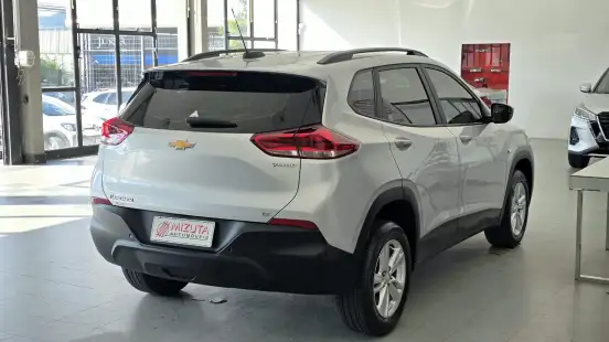 CHEVROLET-TRACKER-2022