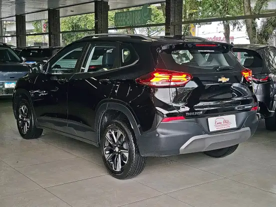 CHEVROLET-TRACKER-2024
