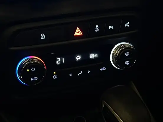 CHEVROLET-TRACKER-2024