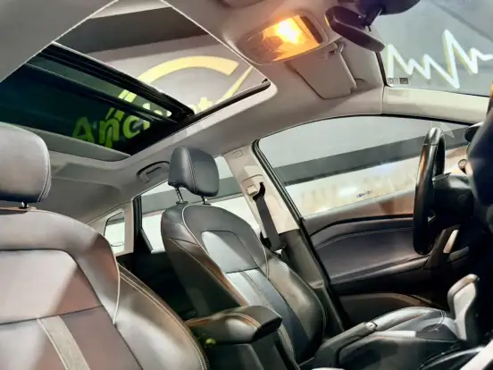CHEVROLET-TRACKER-2023