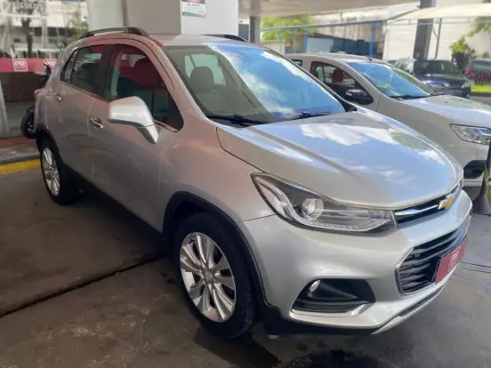CHEVROLET-TRACKER-2017