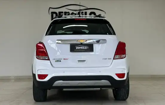 CHEVROLET-TRACKER-2018