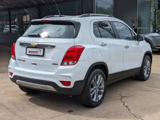 CHEVROLET-TRACKER-2018