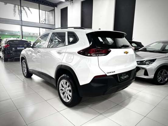 CHEVROLET-TRACKER-2022