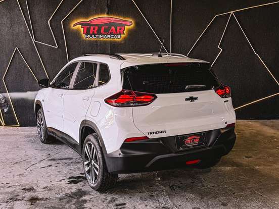 CHEVROLET-TRACKER-2024