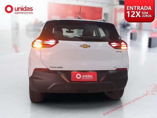 CHEVROLET-TRACKER-2023