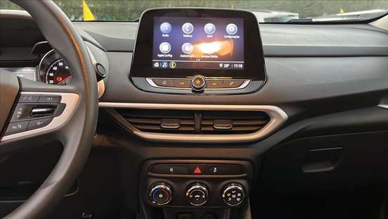 CHEVROLET-TRACKER-2023
