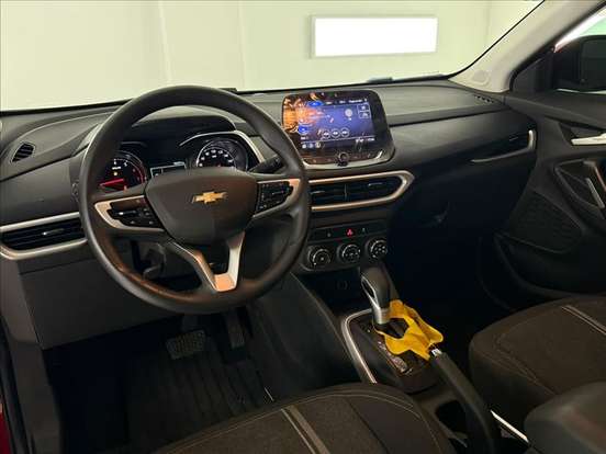 CHEVROLET-TRACKER-2023