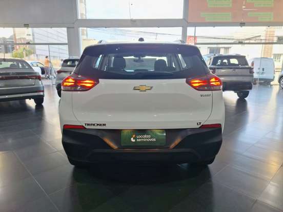 CHEVROLET-TRACKER-2025