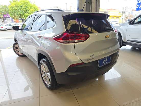 CHEVROLET-TRACKER-2022
