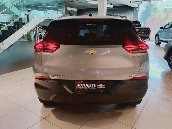 CHEVROLET-TRACKER-2023
