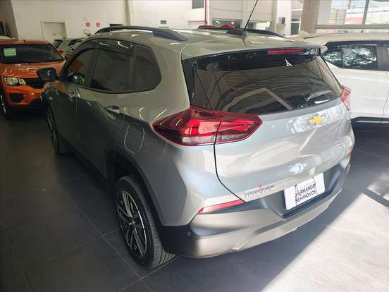 CHEVROLET-TRACKER-2024