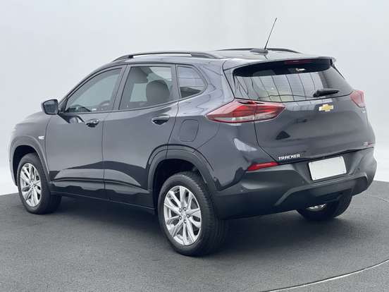 CHEVROLET-TRACKER-2023