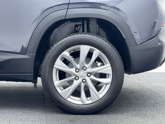 CHEVROLET-TRACKER-2023