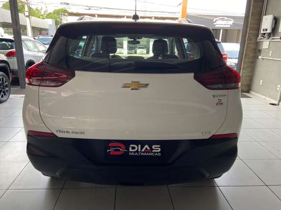 CHEVROLET-TRACKER-2022