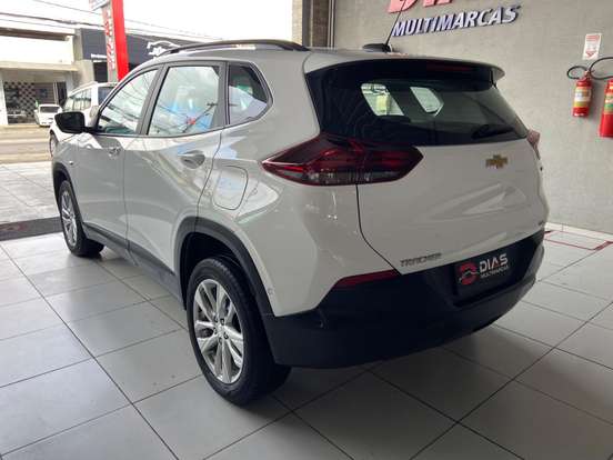 CHEVROLET-TRACKER-2022