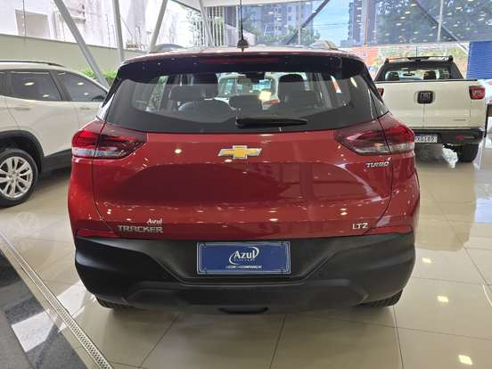 CHEVROLET-TRACKER-2024