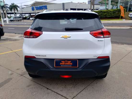 CHEVROLET-TRACKER-2020