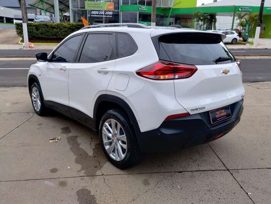 CHEVROLET-TRACKER-2020