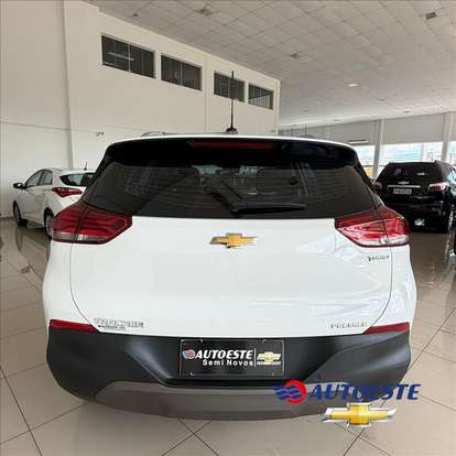 CHEVROLET-TRACKER-2024