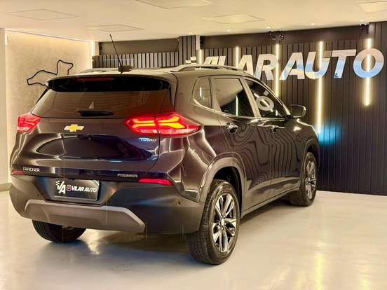 CHEVROLET-TRACKER-2023