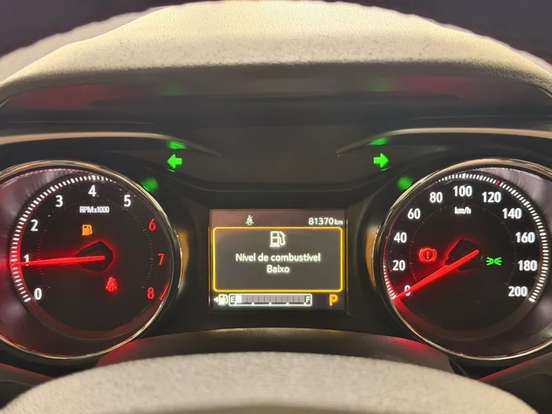 CHEVROLET-TRACKER-2022