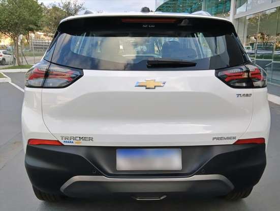 CHEVROLET-TRACKER-2025