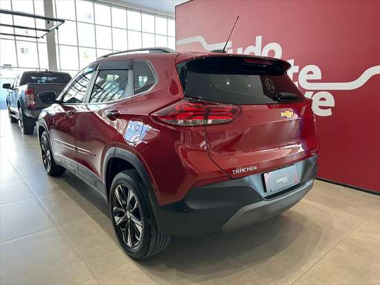 CHEVROLET-TRACKER-2023