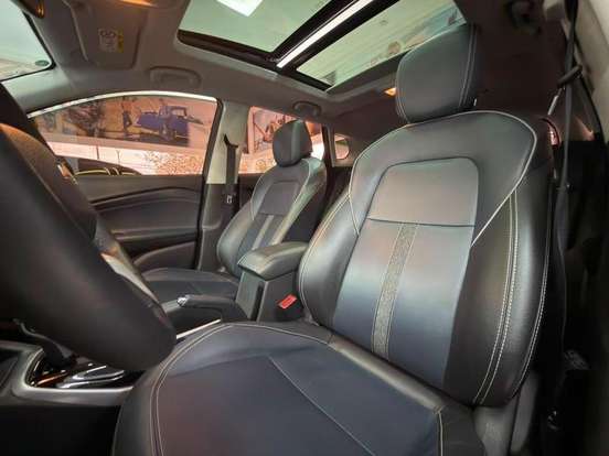 CHEVROLET-TRACKER-2023