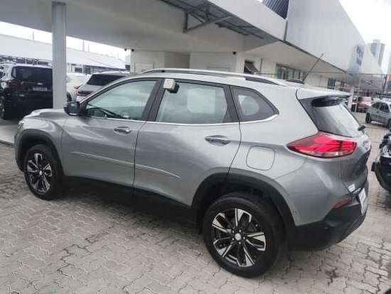 CHEVROLET-TRACKER-2023