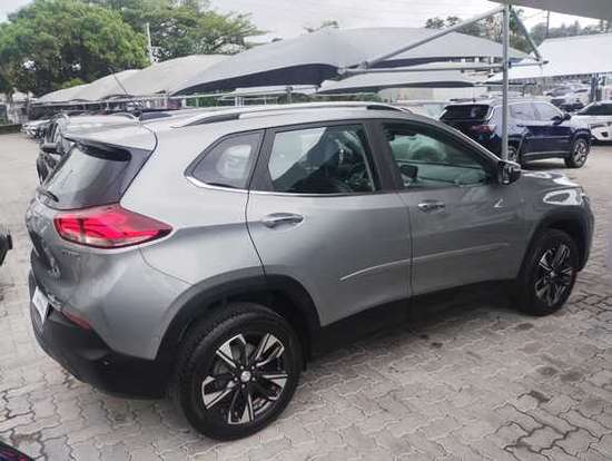 CHEVROLET-TRACKER-2023
