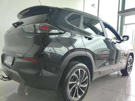 CHEVROLET-TRACKER-2025